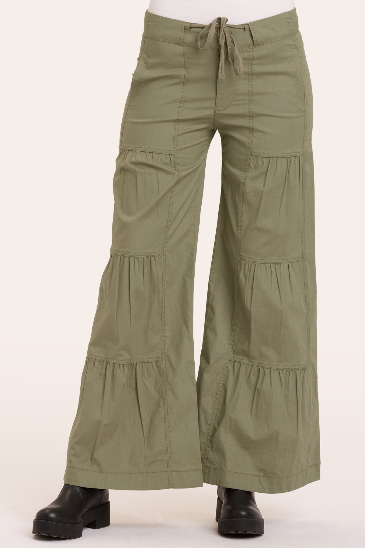 Terraced Wide Leg Pant in Hillside