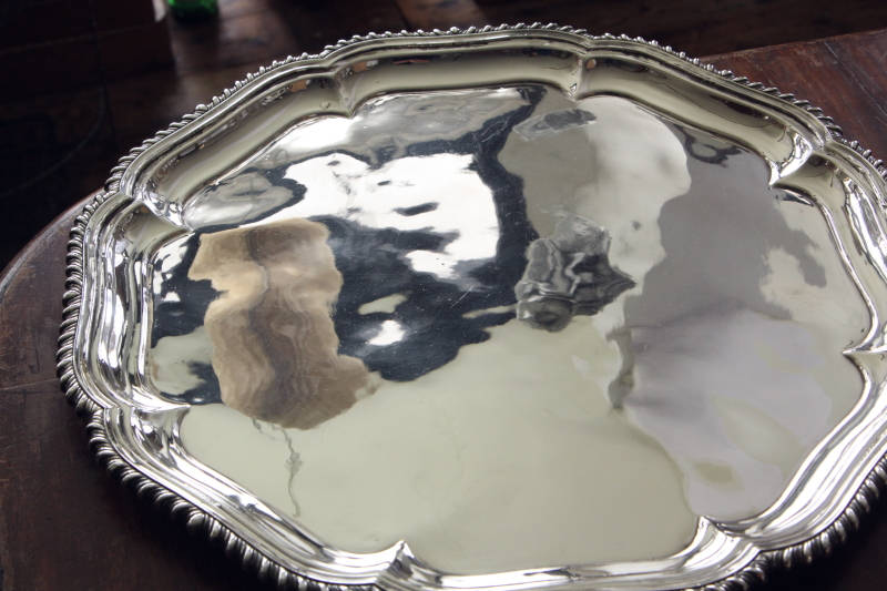 RU-5081 マッピン&ウェッブ シルバートレイ 彫刻&透かし Φ27㎝ 。 RU