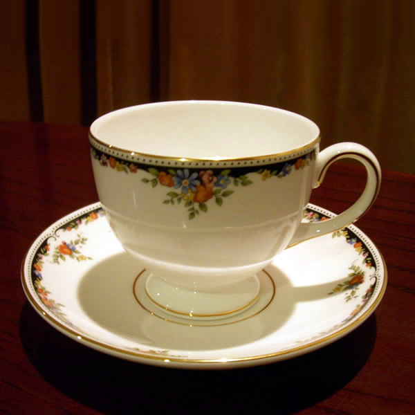 ウェッジウッド（Wedgwood）オズボーン ティーカップ＆ソーサー（リー