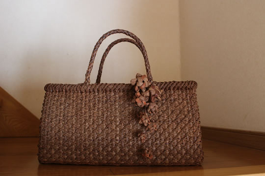 山葡萄花ぶんどバッグチャーム 商品詳細｜山葡萄かごバック・猫の