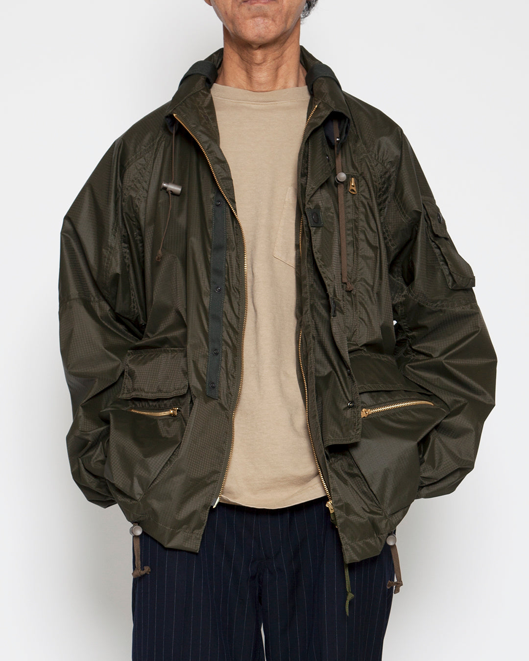 DELIVERY】THE CORONA UTILITY - TREK TRAVELER