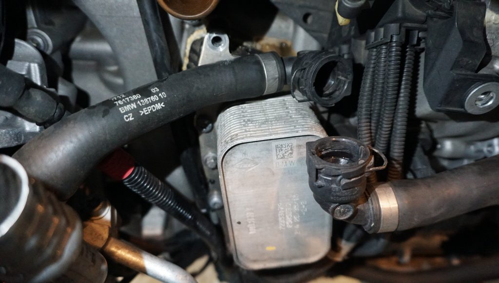 F56 オイルフィルターハウジング交換！！ – bond MINI