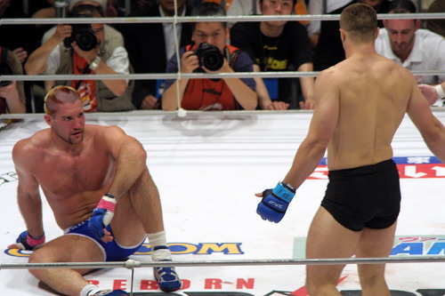 レポ＆写真) [PRIDE.26] 6.8 横アリ：ミルコが！ヒョードルが？あの