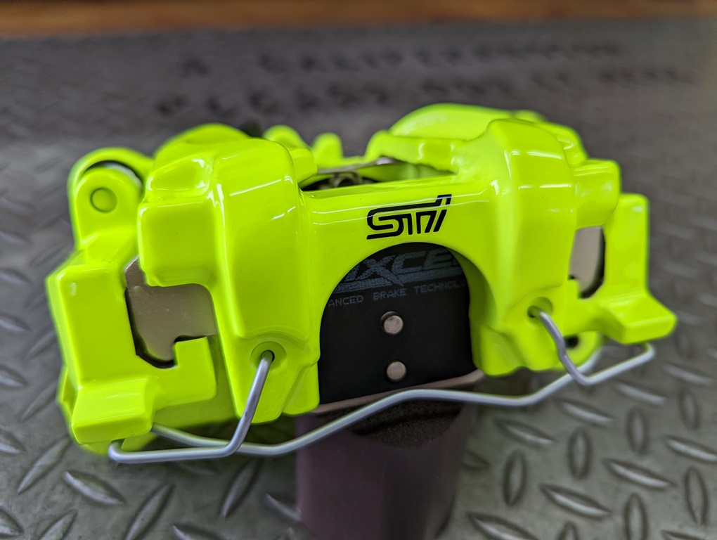 スバルアウトバックBS9にブレンボブレーキ移植 リアキャリパー整形塗装