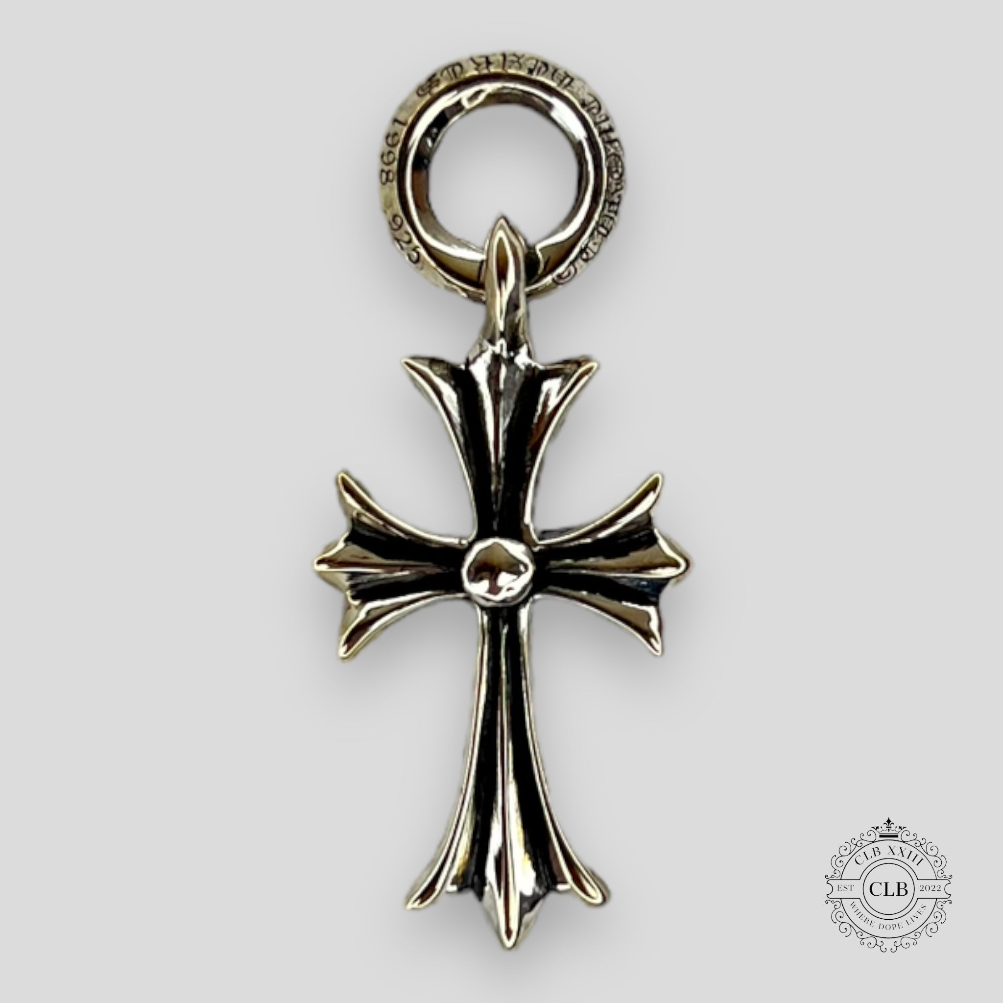 CHROME HEARTS TINY CH CROSS PENDANT