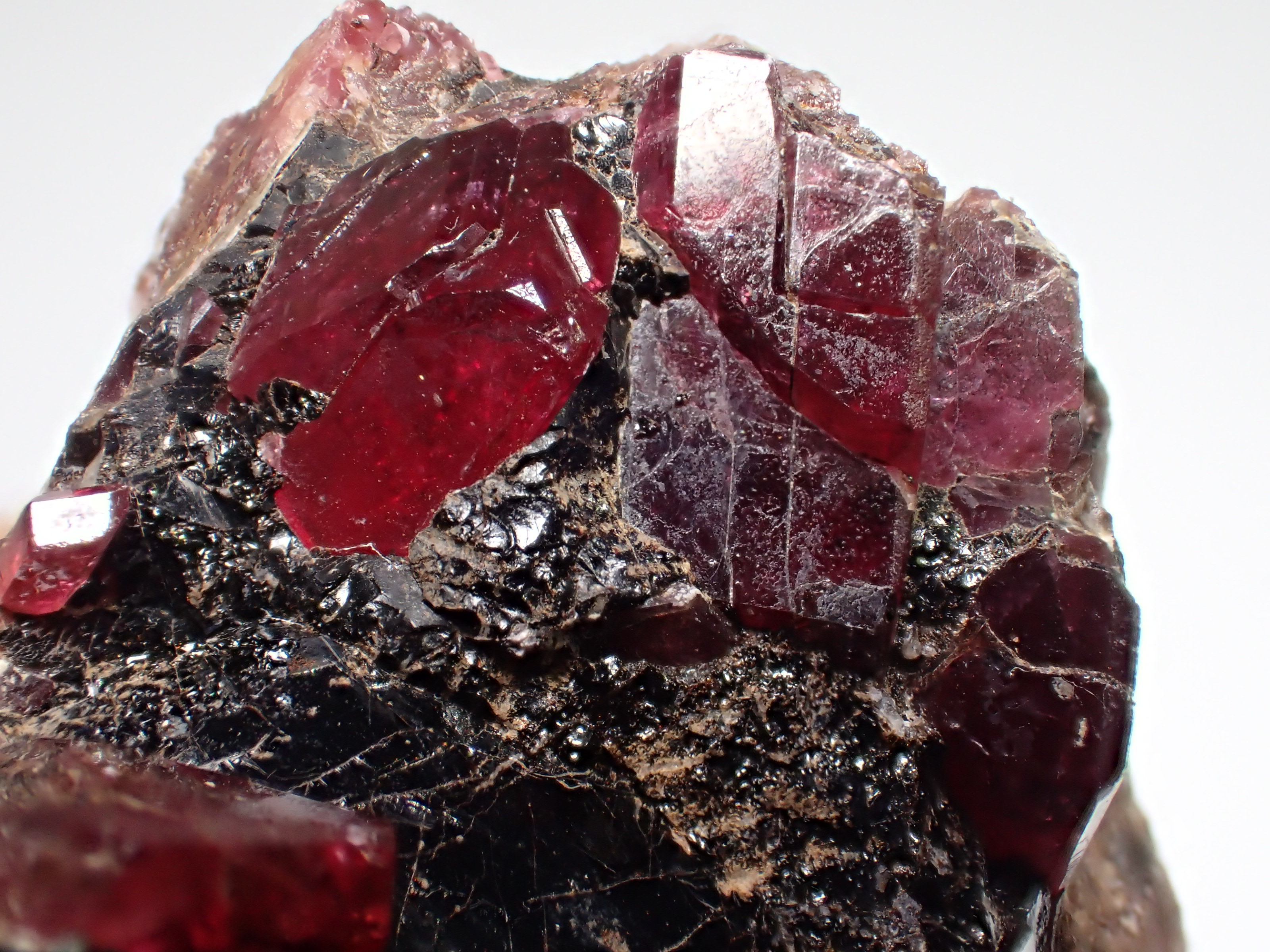 PYROXMANGITE パイロクスマンガン石 田口鉱山 - クリスタルポケット