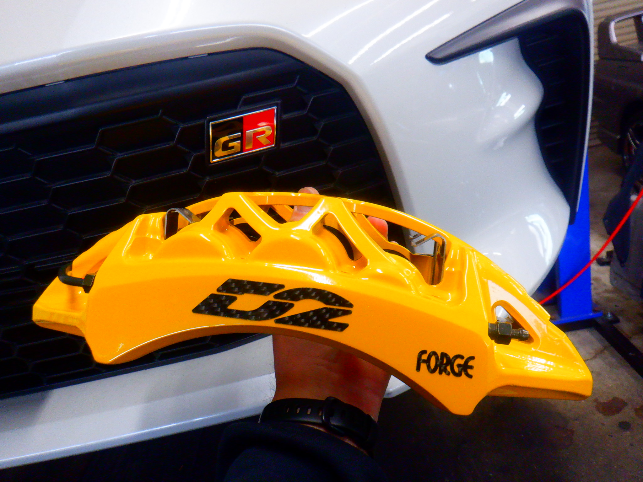 GR86 ZN8 D2 モノブロックブレーキキット 取付 & ER34 排気漏れ修理