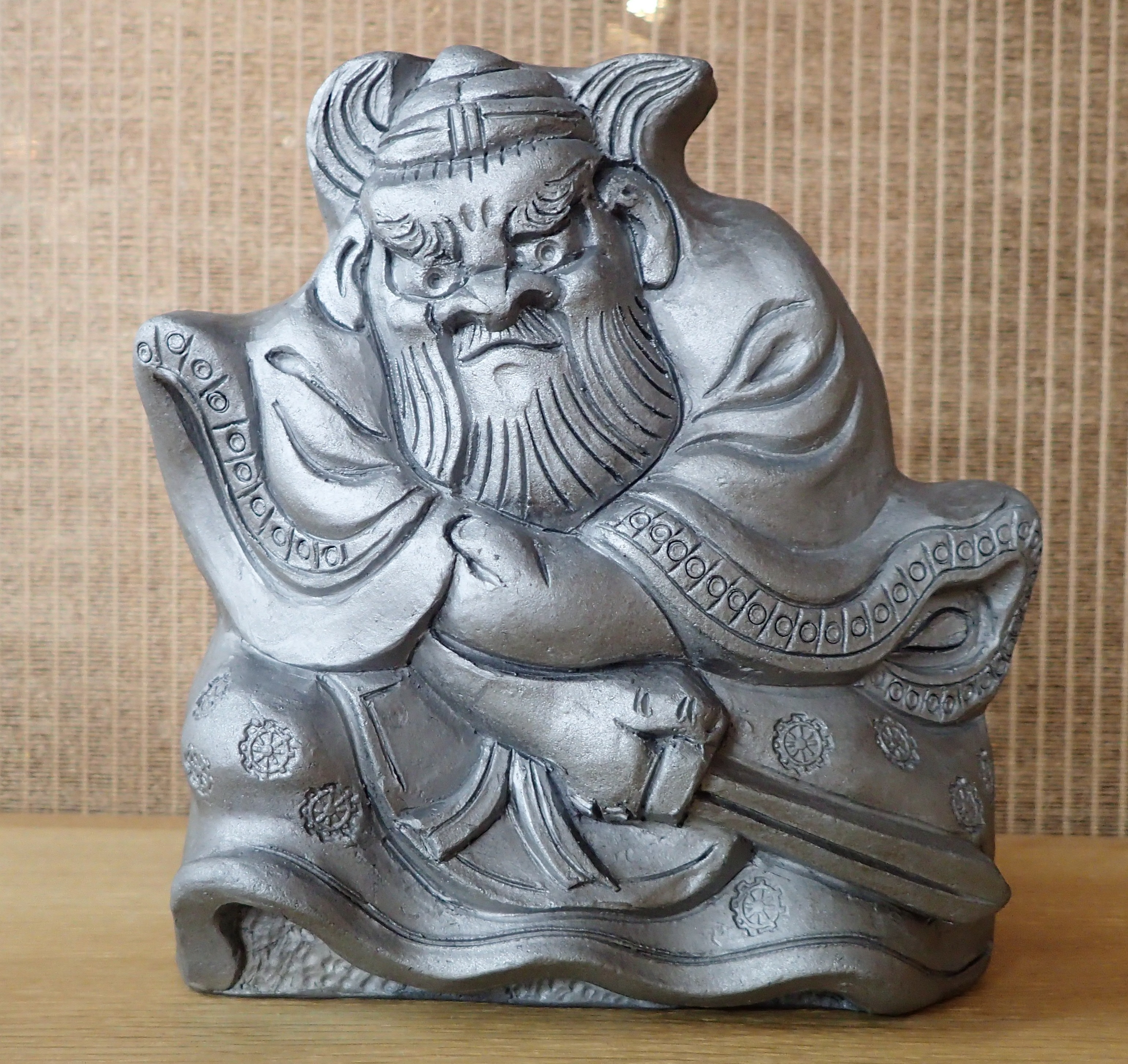 鍾馗像を紹介しています - かわら版 - ミニチュア瓦グッズ専門店