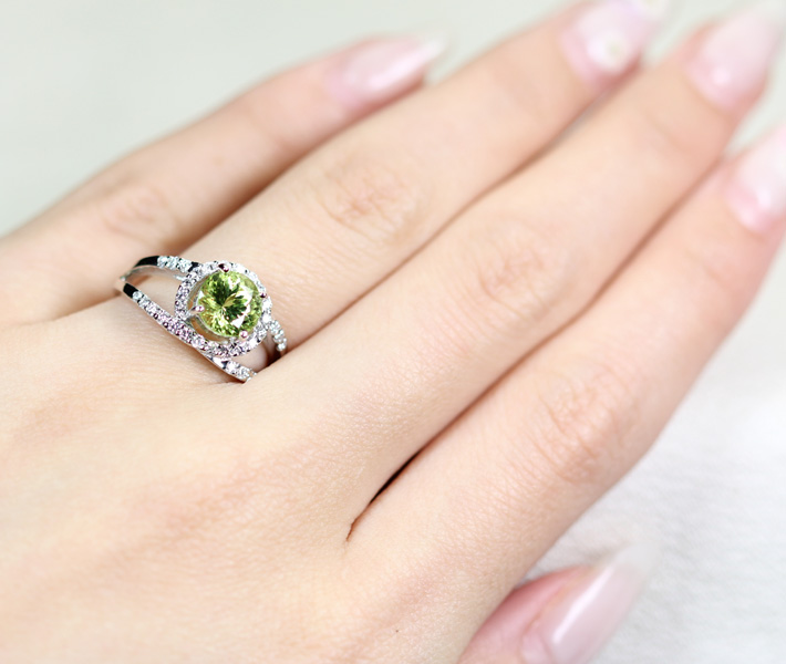 jewel planet 公式サイト / 【新作】PT900 パロットクリソベリル 1.8ct