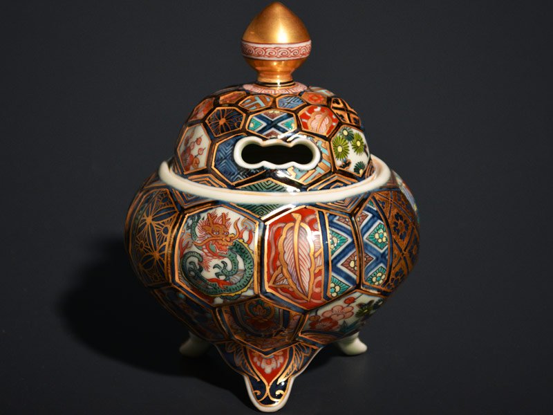 とし 明成化 赤と黄のドラゴン模様香炉 とし 明成化 赤と黄のドラゴン