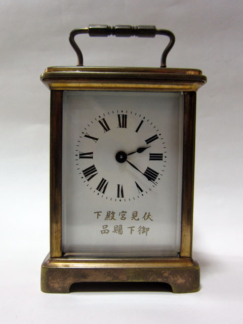小型フランス枕御下賜品 - キャリッジクロック