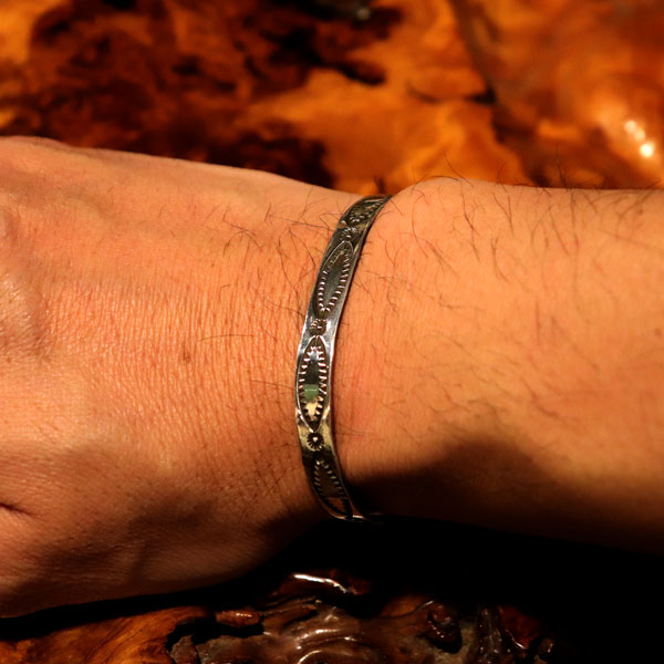 アクセサリー ＞ インディアンジュエリー ＞ バングル ＞ アーノルド