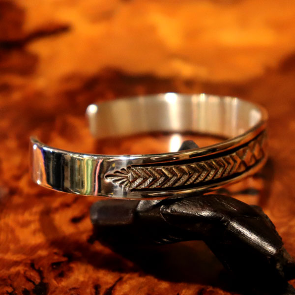 アクセサリー ＞ インディアンジュエリー ＞ バングル ＞ ブルース