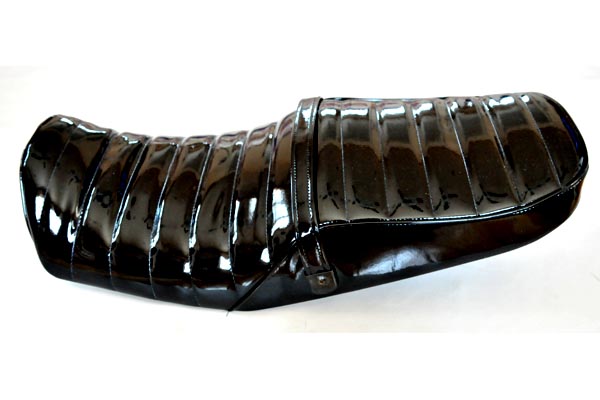 YAMAHA ヤマハ XJR400 アンコ抜き タックロール バイクシート張替え