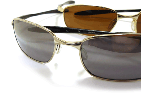 OAKLEY(オークリー)サングラスBLENDER(ブレンダー)。