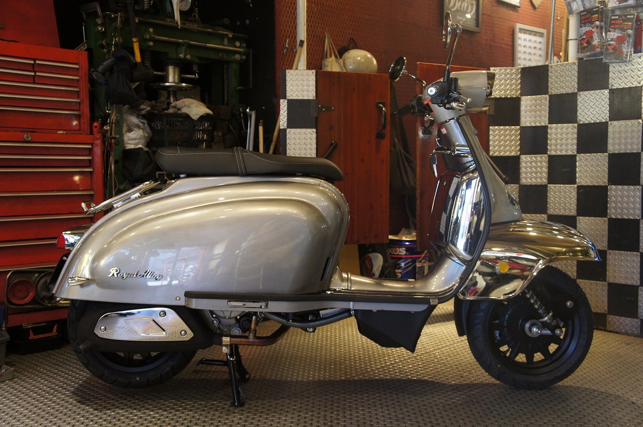 VESPA | バイクショップ ONEPERFOUR（ワンパーフォー）