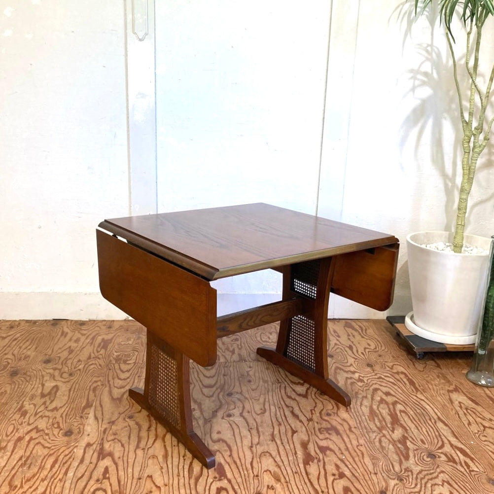 三越ブルージュ カントリーハウス バタフライ ダイニングテーブル 伸長