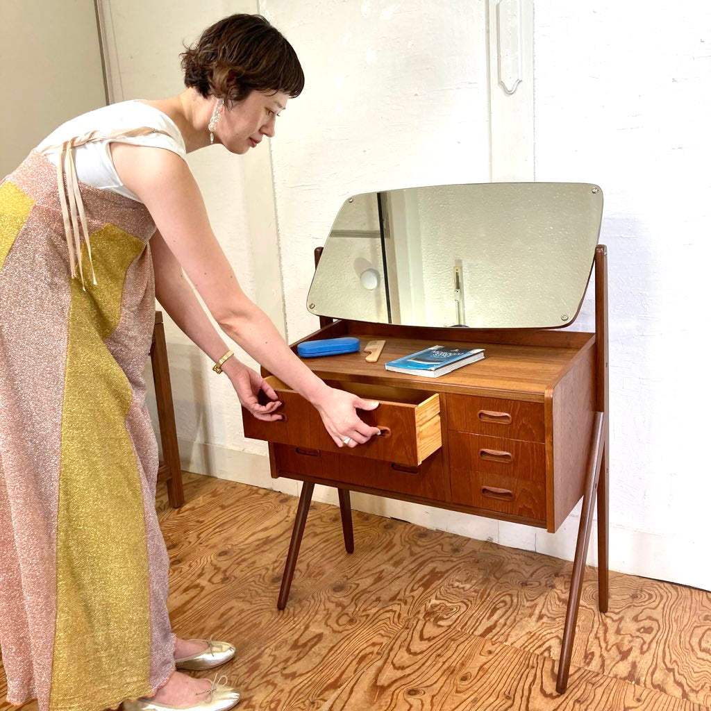 ミラー付き キャビネット チェスト ドレッサー ヴィンテージ 中古 北欧