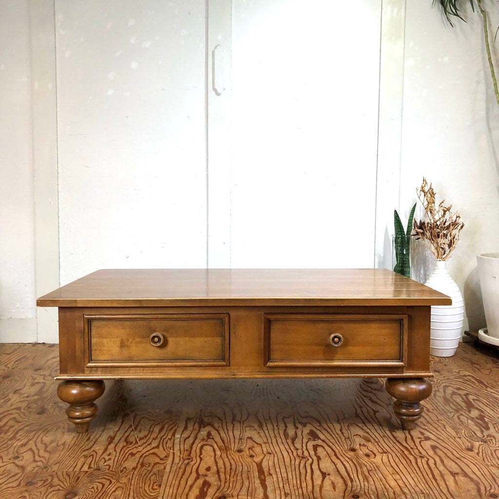 イーセンアーレン / ETHAN ALLEN ツードロアーリビングテーブル 収納付