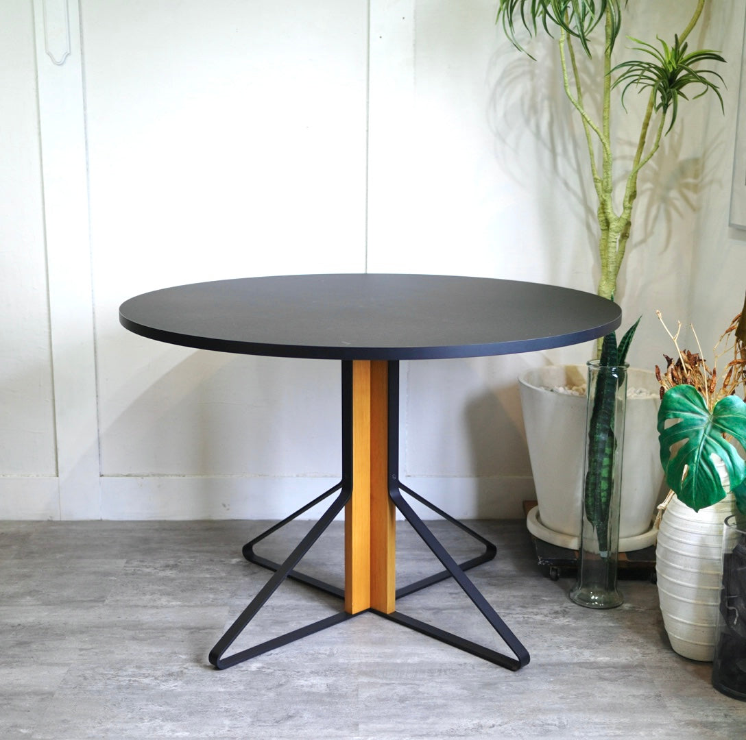 アルテック / Artek カアリ / KAARI ラウンドテーブル ロナン