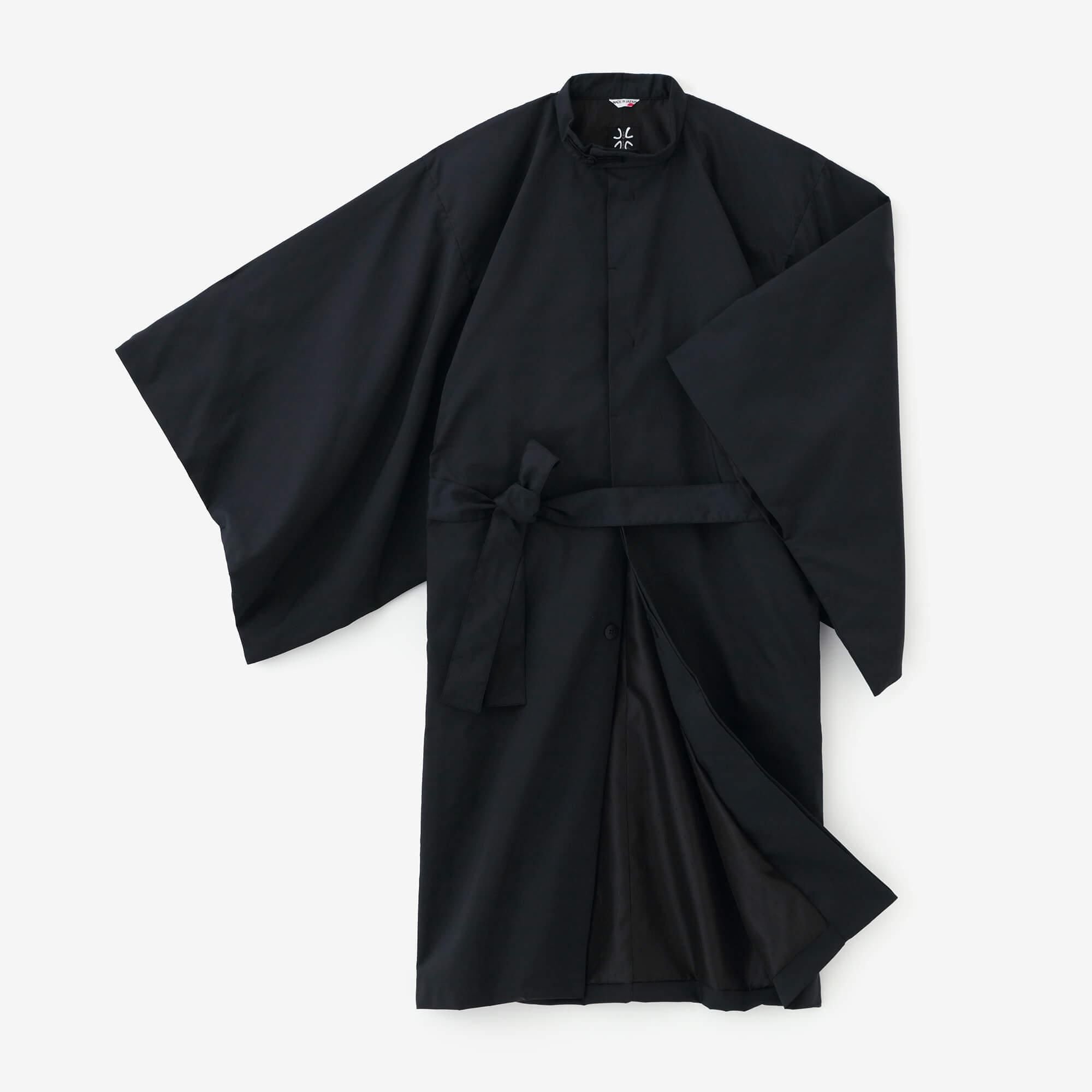 撥水織（はっすいおり） 円領外套（えんりょうがいとう）／黒紺（