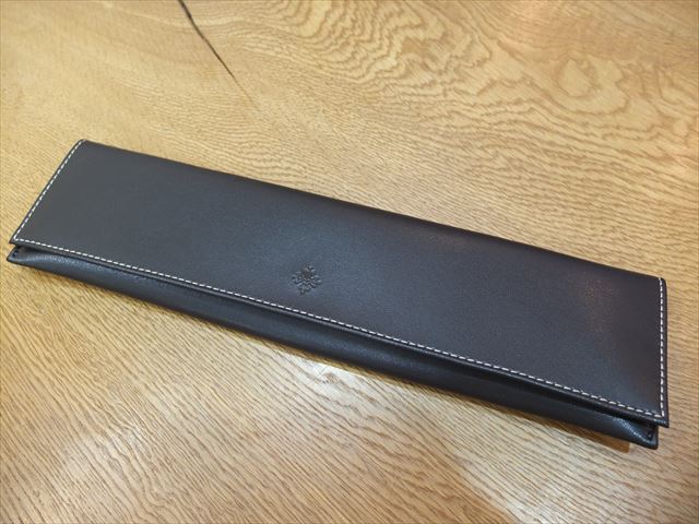 パテックフィリップ レザー時計ケース ｜ 希少なブランド時計の販売