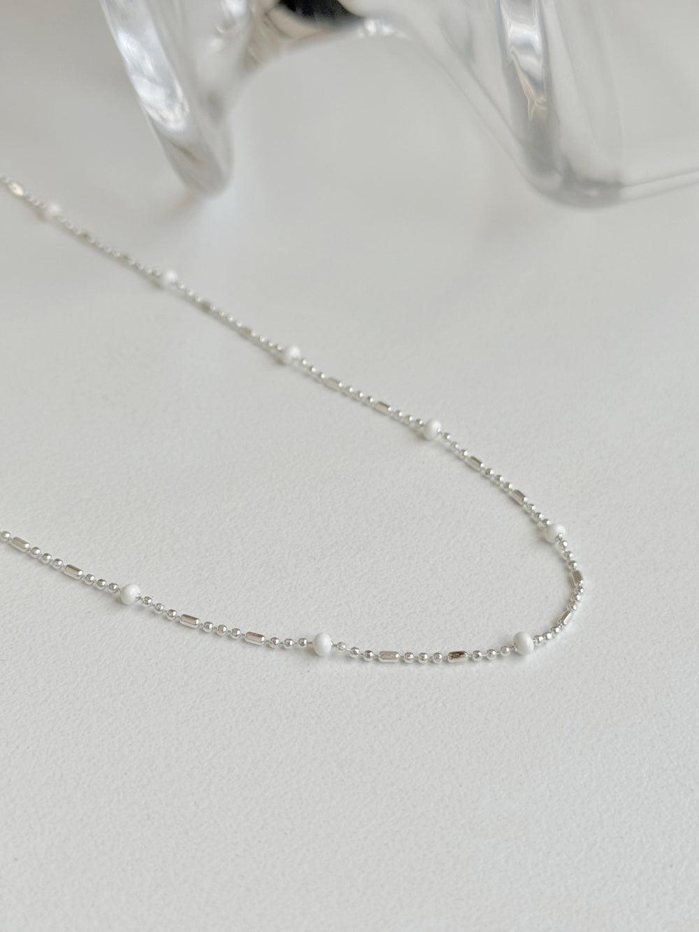 925 Silver]シルバー ホワイト ビーズ ネックレス / チョーカー 春
