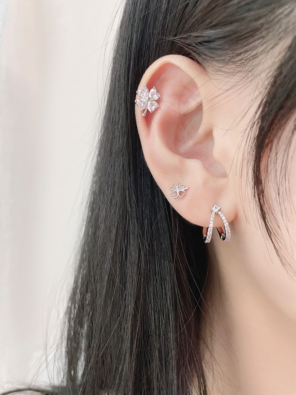 サージカル]華やか キュービック 四つ葉クローバー ボディピアス