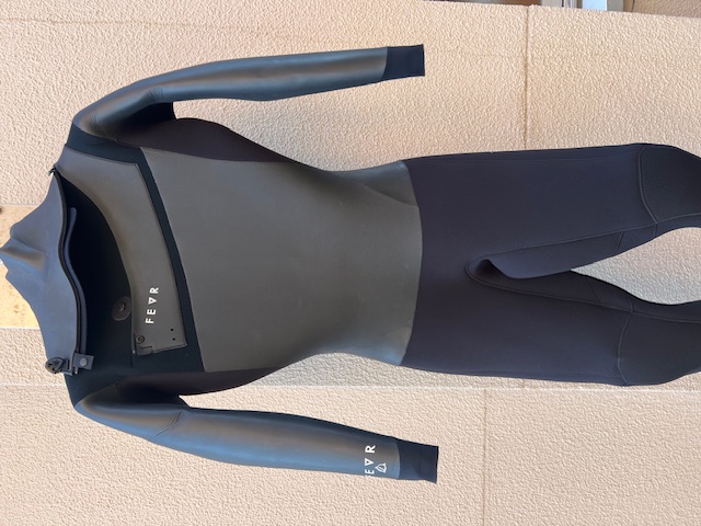 4Rule kamakura / FEVR SKYSCRAPER セミドライウエットスーツ 3mm