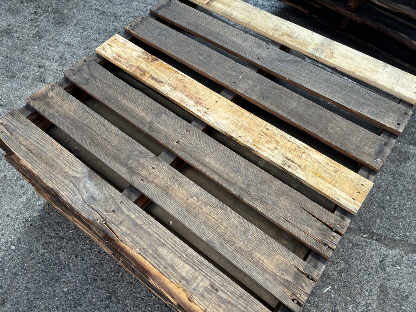 K-46 中古木製パレット D1100xW1100xH135~140 | 中古パレット買取