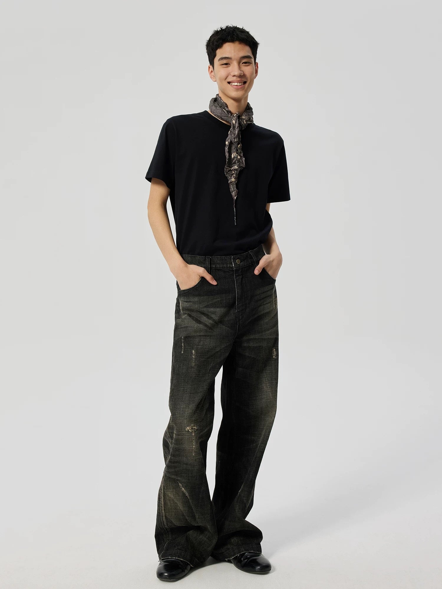 Simple Project Nevada Washed Jeans-Black – 96Dragon Studio