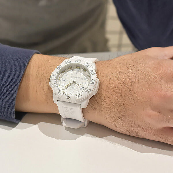 ルミノックス LUMINOX ネイビーシールズ ホワイトアウト 3057.WO