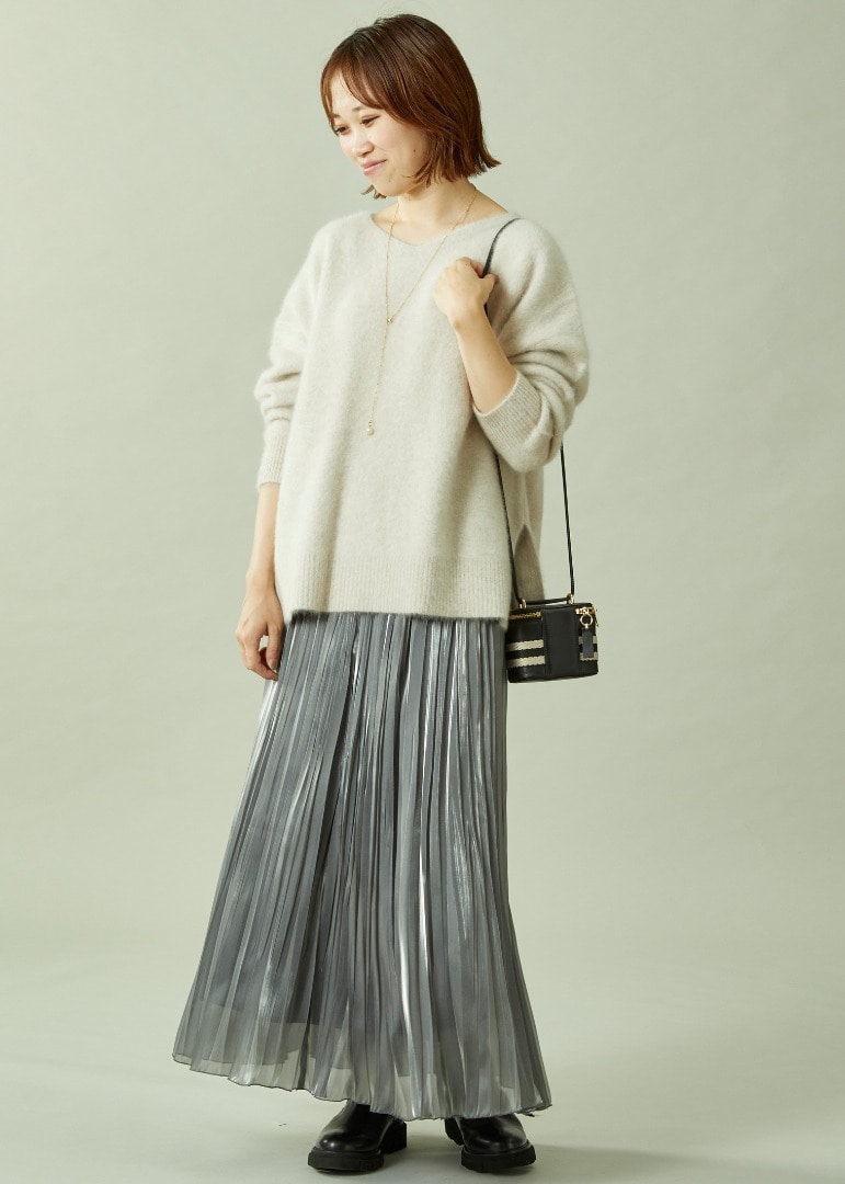 柔らかな温もりに包まれる プルミエ アロンディスモンの名品ニット