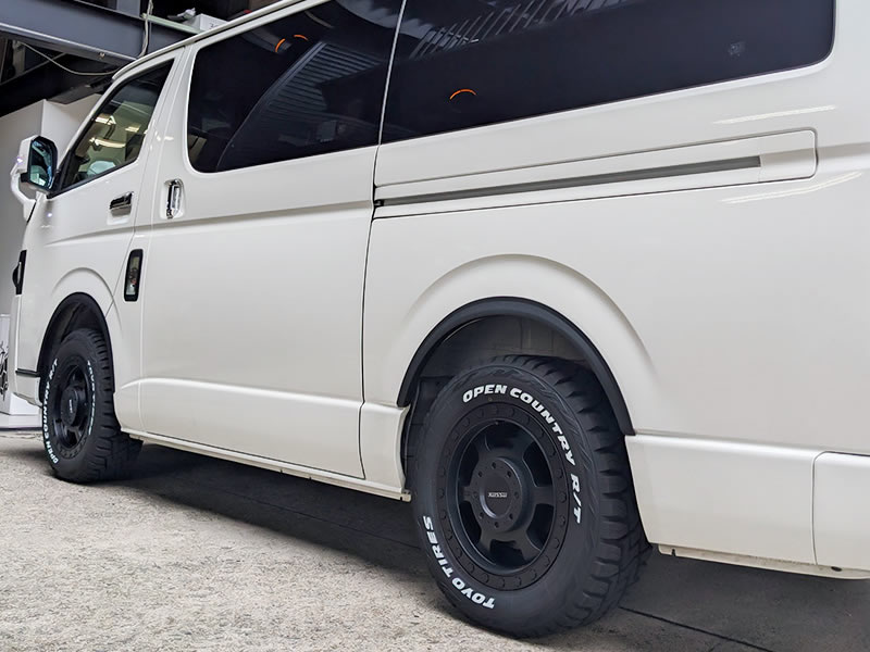 ハイエース用 ESSEX リーガルフェンダーVer2(車検対応)を販売