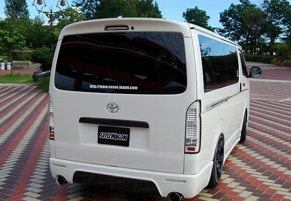 ハイエース用 ESSEX リアウイング Ver2を販売。 カスタムパーツ専門店