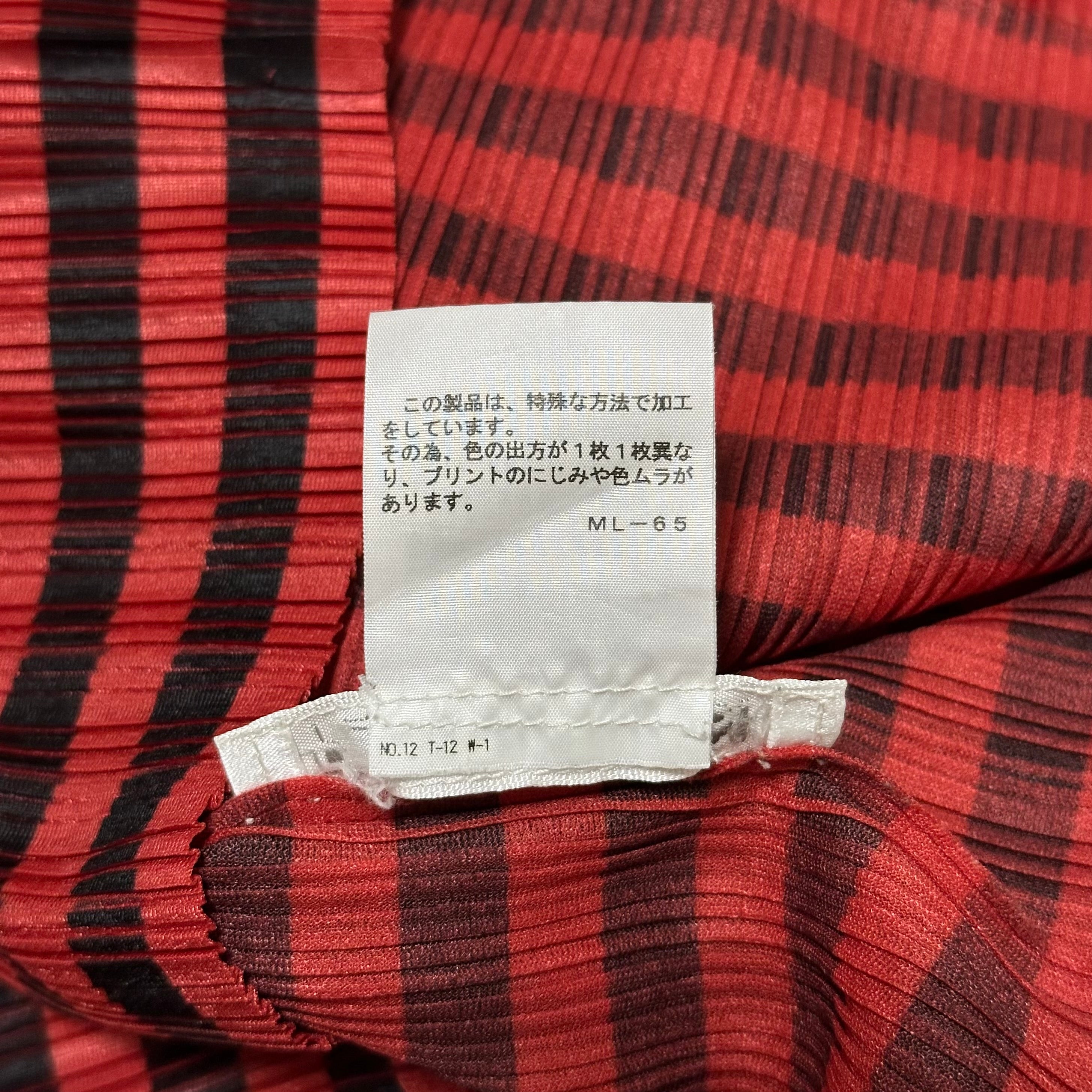 PLEATS PLEASE ISSEY MIYAKE Pleated Striped Print Top and Arm Cover