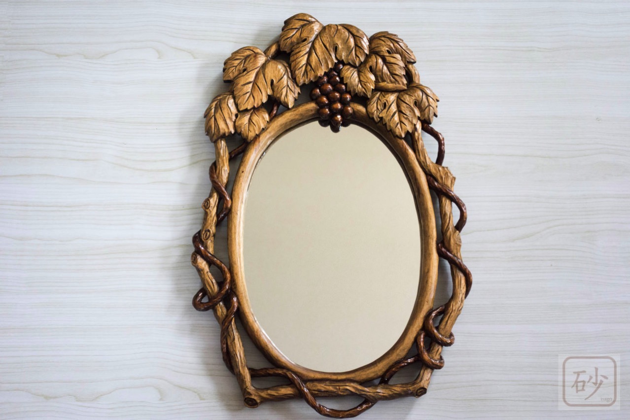 木彫 壁掛けミラー 葉とブドウのデザイン 木彫 壁掛けミラー 葉と