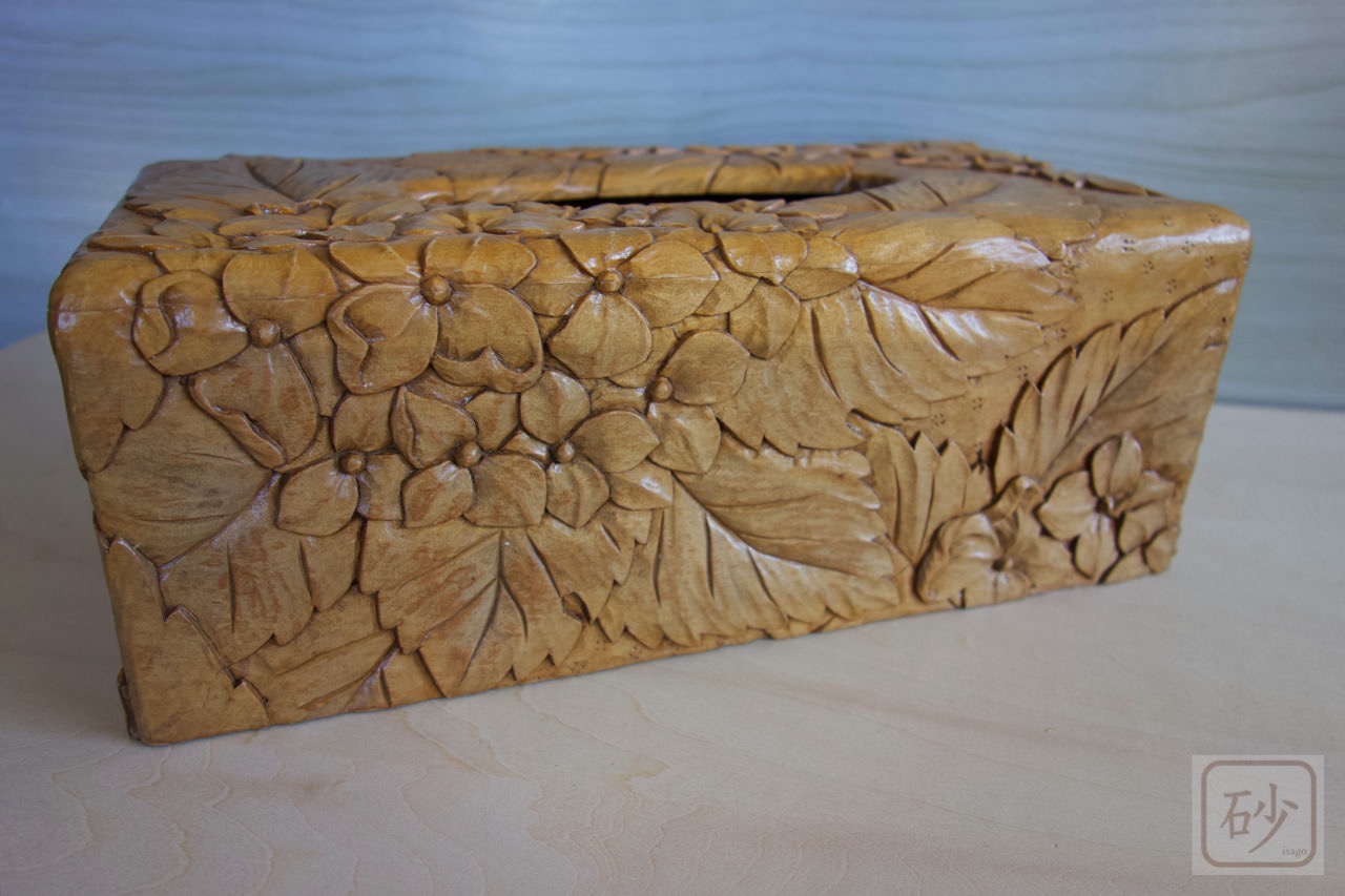 木彫りのティッシュケース あじさい | 木を彫る日々