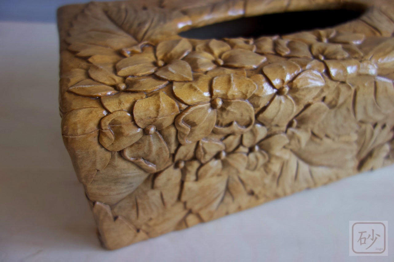 木彫りのティッシュケース あじさい | 木を彫る日々