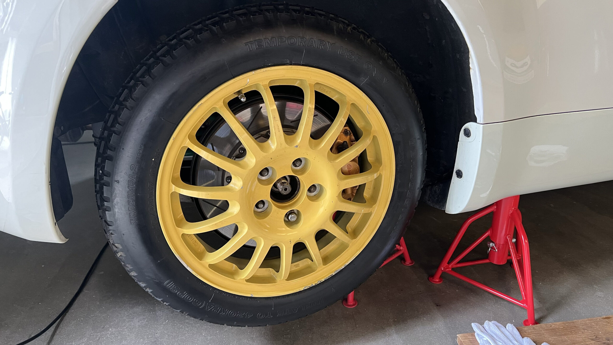 RX-7(FD)用のエンケイ製ホイールのスペアタイヤに交換して軽量化【Z33