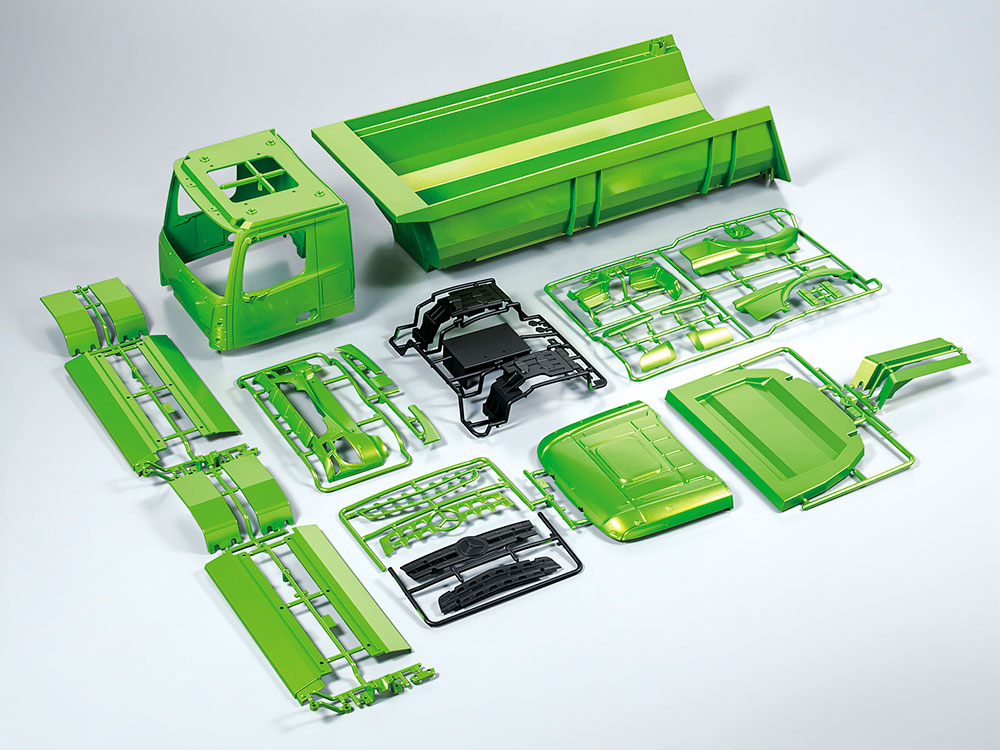 1/14RC メルセデス・ベンツ アロクス 4151 8x4 ダンプトラック