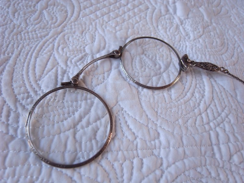 アンティークのロニエット - テーブルB