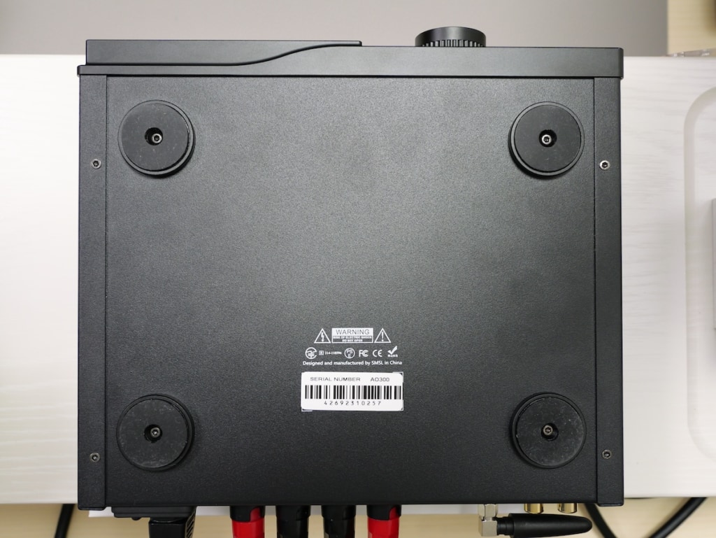 SMSL AO300を実機レビュー！豊富なインタフェースを詰め込んで4万円