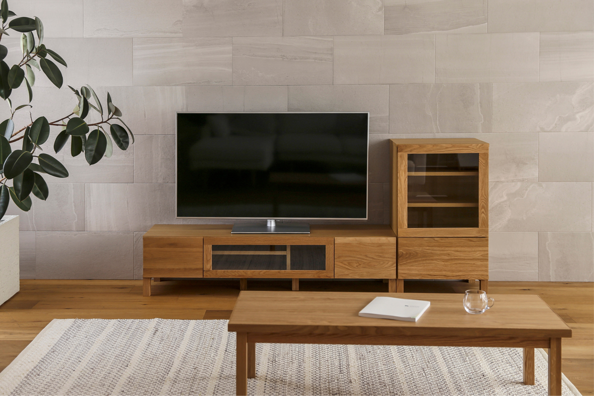 レッチェ 142TVボード OAK(W142×D44×H35cm)税込￥105,000 | 高野木工