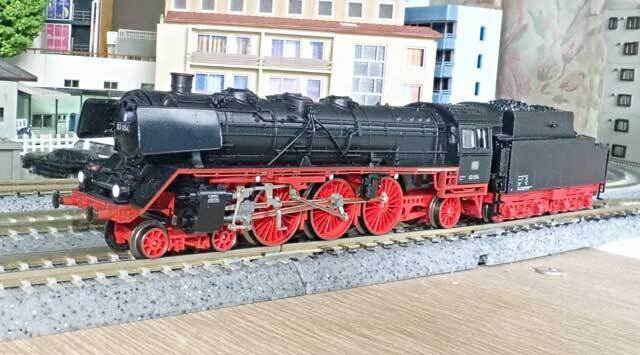 ミニトリックスのBR01蒸気機関車: 光山市交通局のブログです