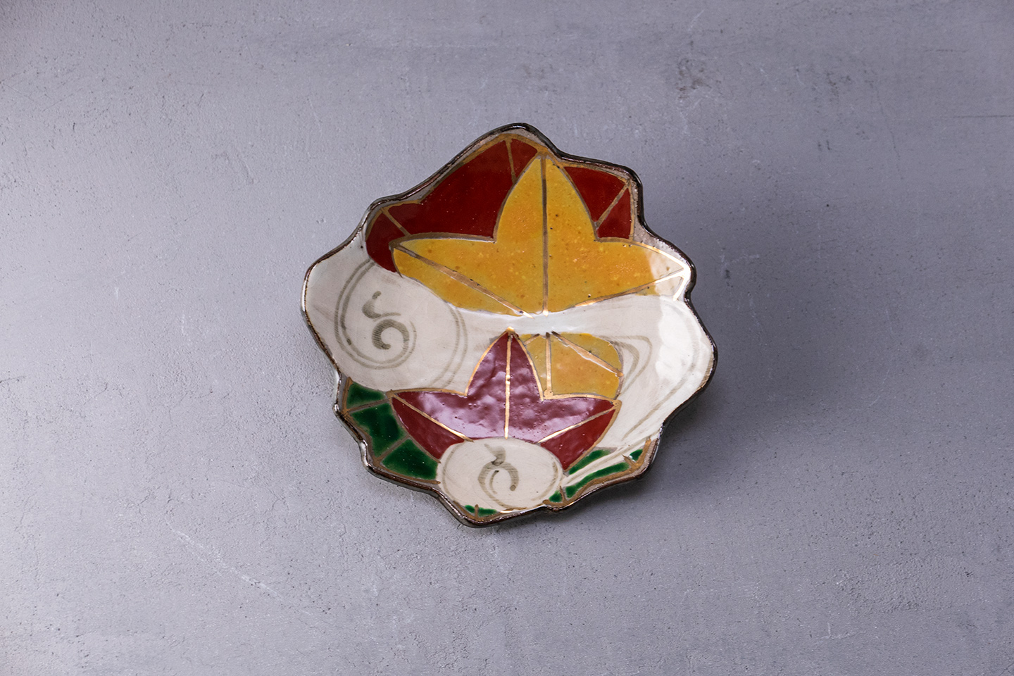 乾山写竜田川紅葉皿(小)D - 【公式】田代陶器店 TASHIRO TOUKITEN