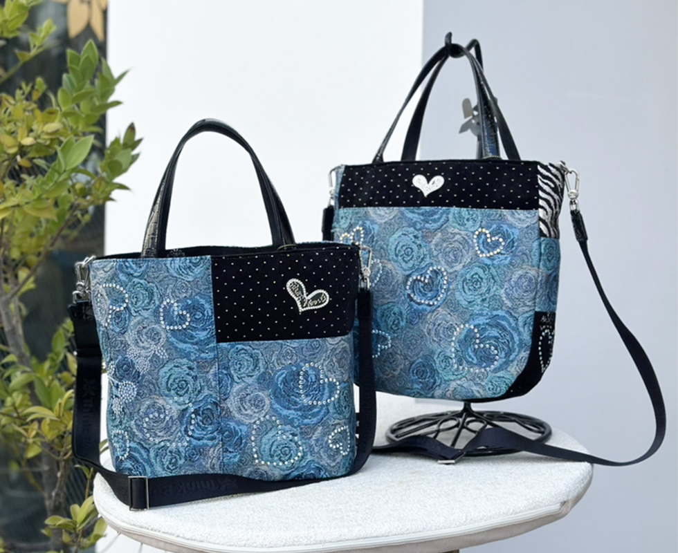 ネバーエンディングブルーローズ トートバッグ（2ウェイタイプ