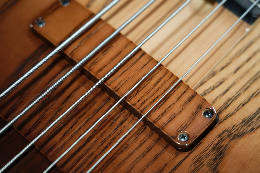 F BASS BN5 Brown Fade / ベース専門店 タイズストア