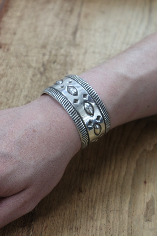 TIGHT / Cippy Crazy Horse / シッピークレイジーホース Repousse