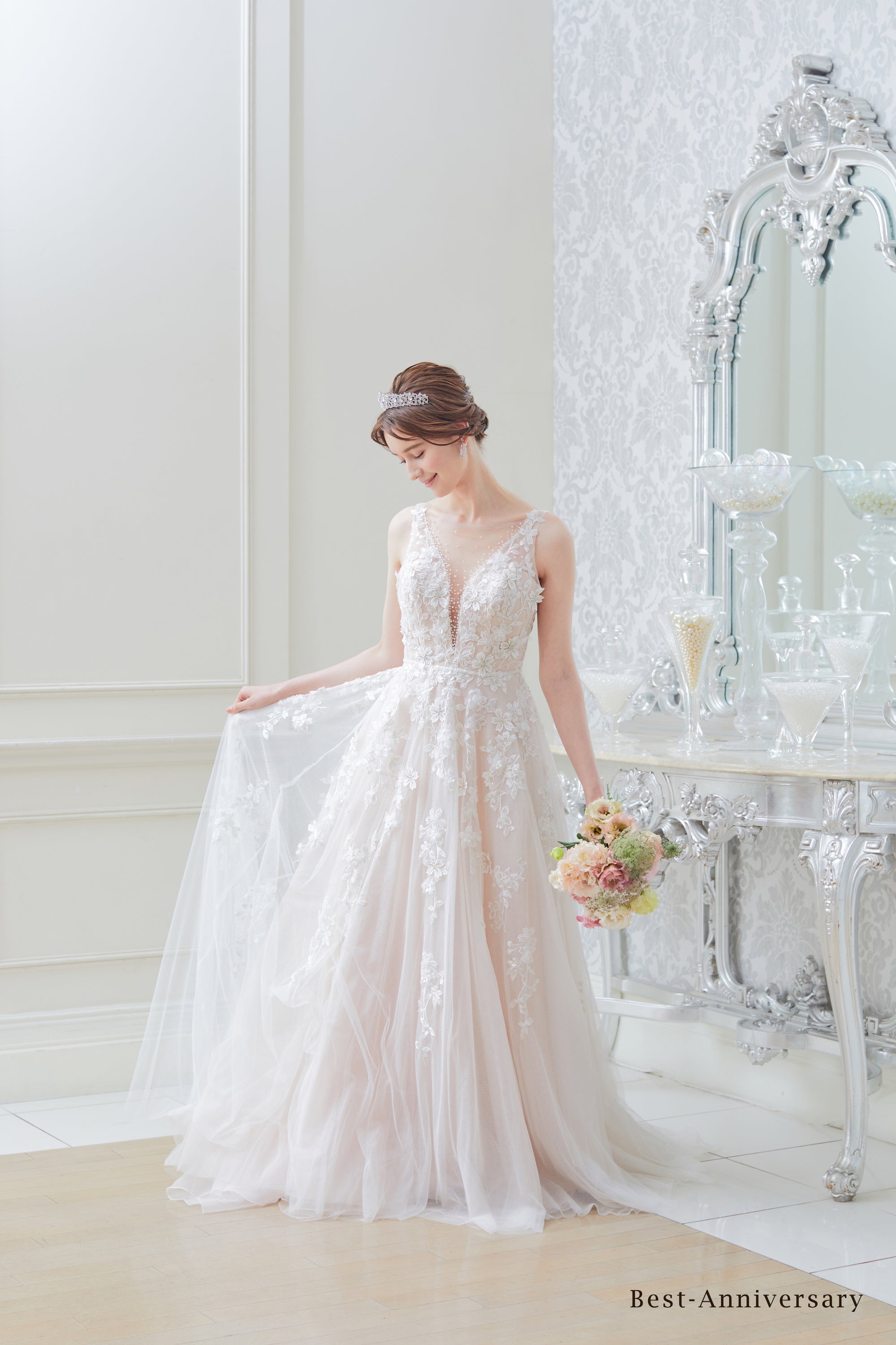 NM029｜ウェディングドレス、ブランドドレスのレンタルならザ・ドレス